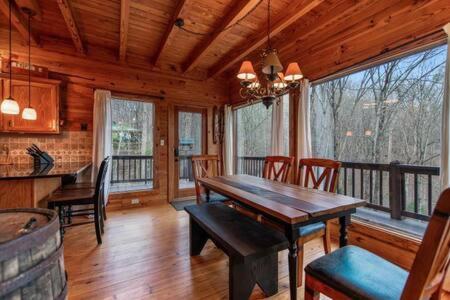Вилла Family Fun-Relax-Mtn View-Game Rm-Hottub Блу-Ридж Экстерьер фото